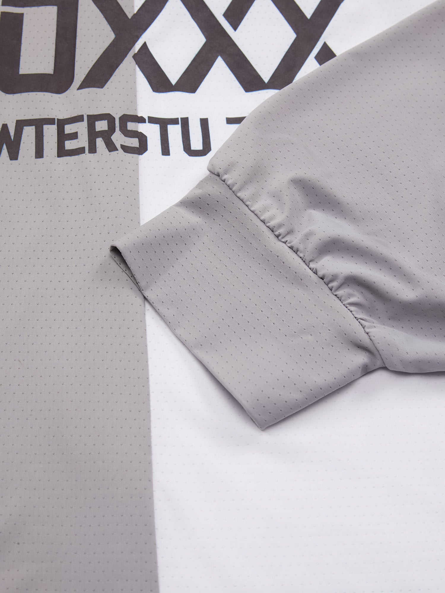 1984 Patchwork Contrasting Color Functional Quick-drying Long-sleeved T-shirt SP240301DMAS