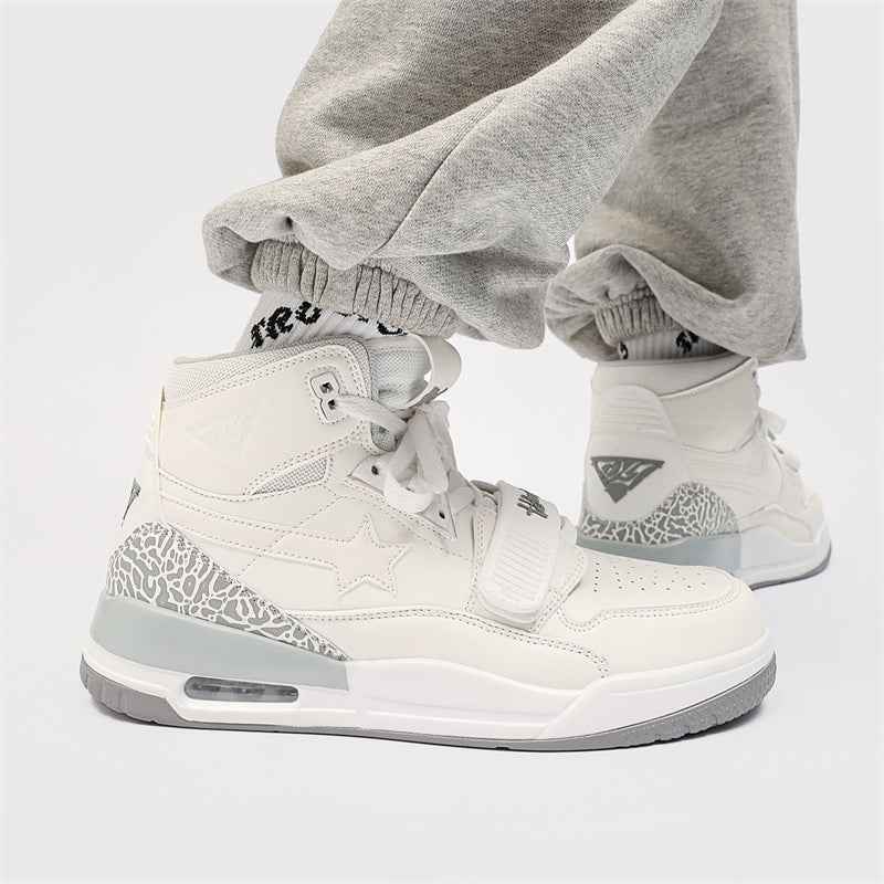 Classic Shoes - White Stars Sneakers