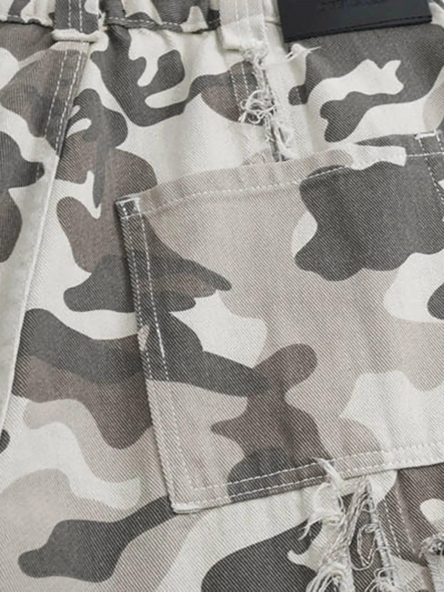 Cleanfit Street Camouflage Multi-pocket Raw Edge Niche Overalls cargo Pants SP2404206DBY