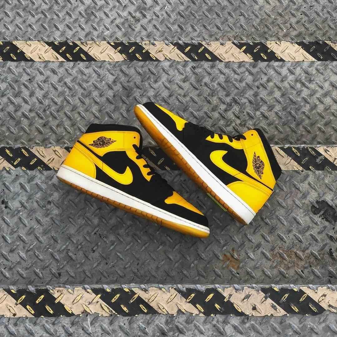 Custom Air Jordan 1 Black Yellow Sneakers