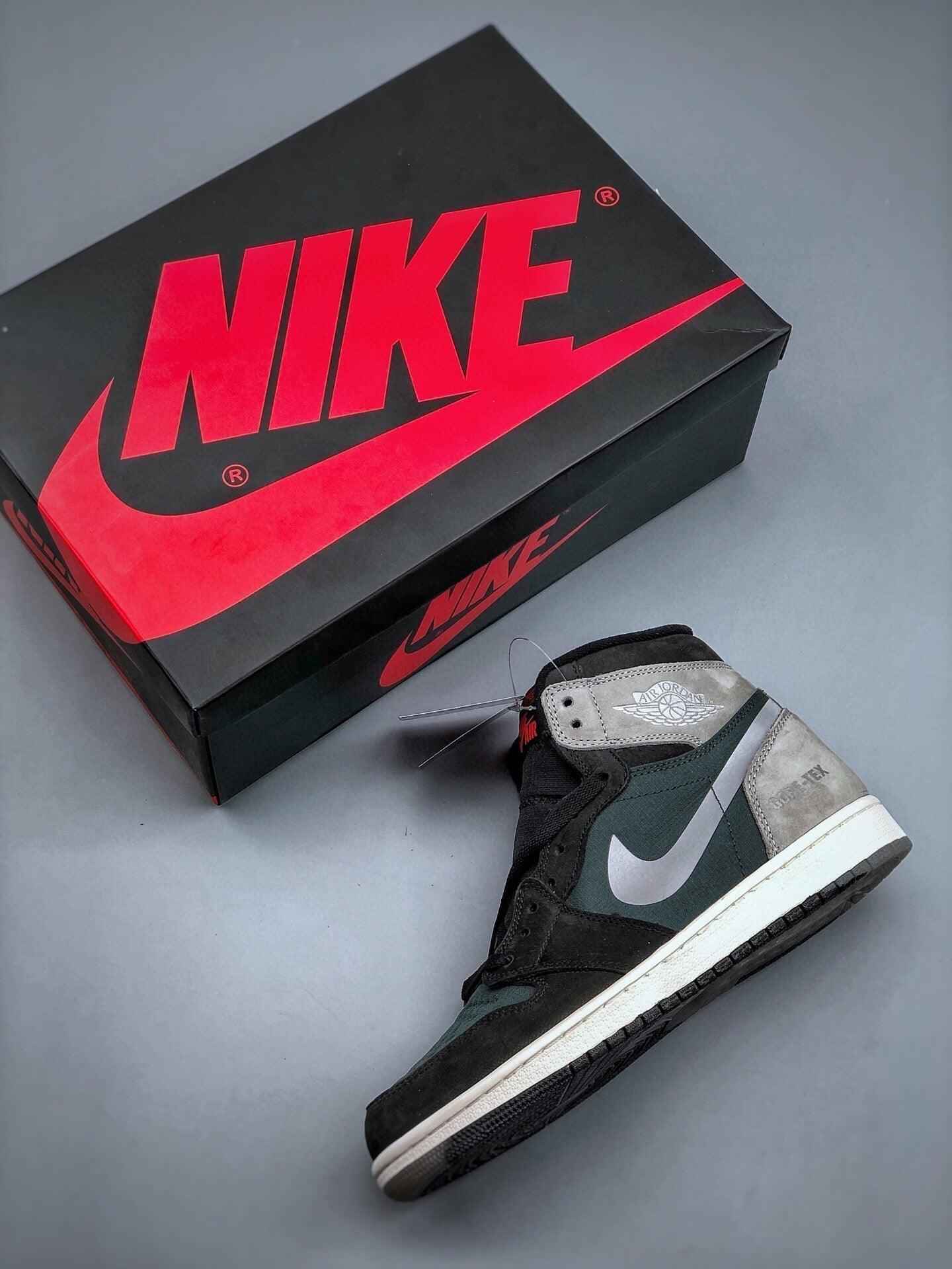 Custom Air Jordan 1 DB2889-001