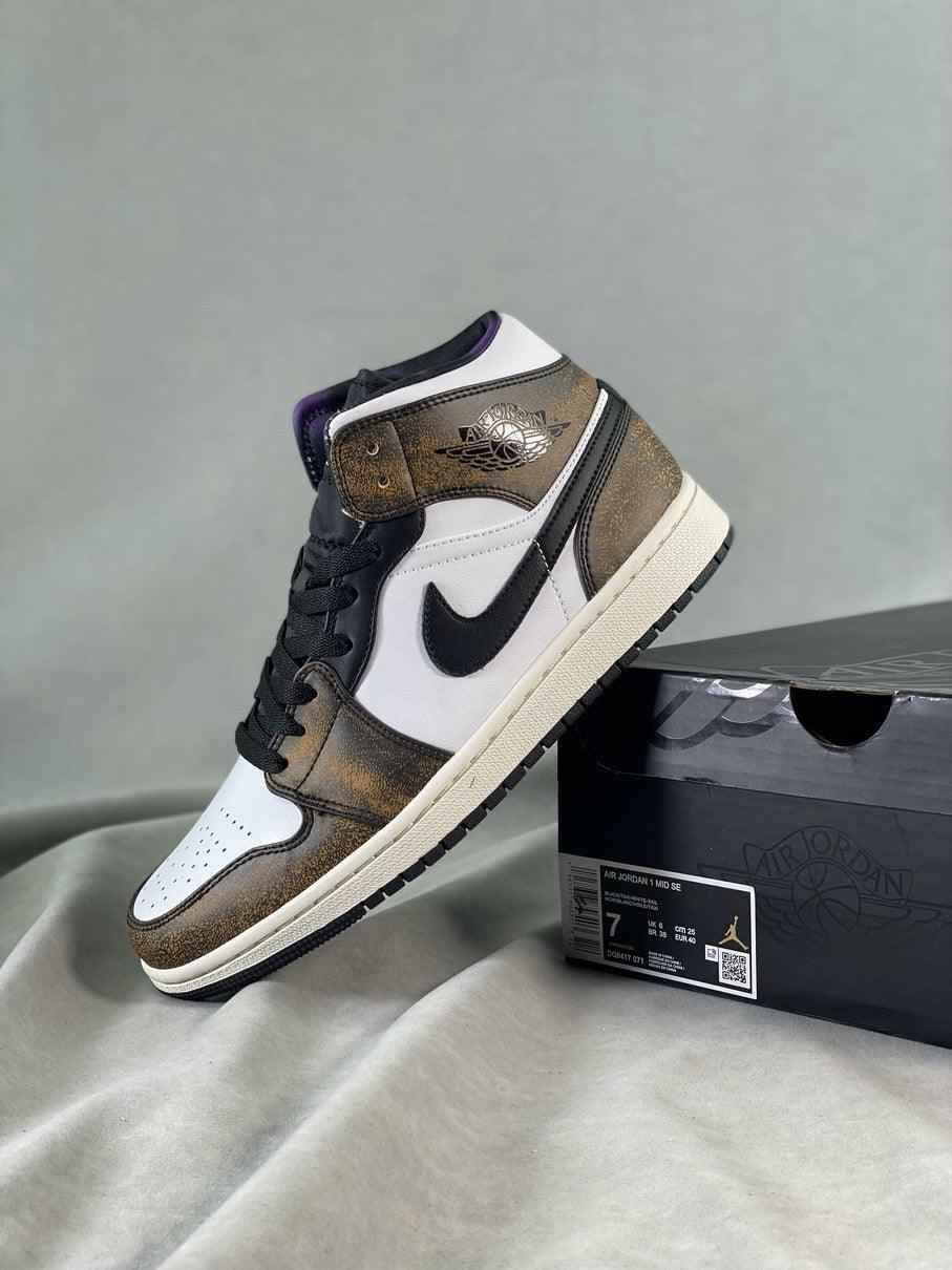 Custom Air Jordan 1 Mid DQ8417-071