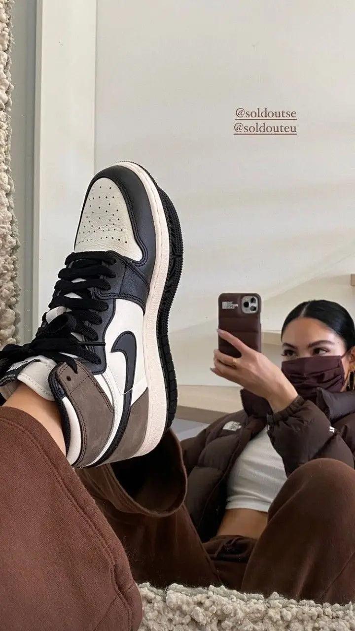 Custom Jordan 1 Retro High Dark Mocha High Q
