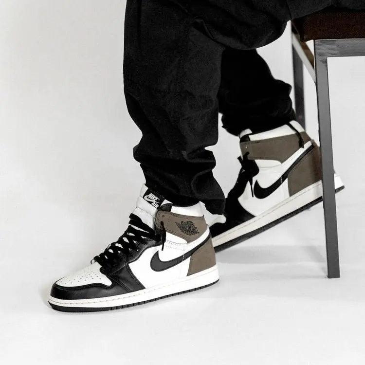 Custom Jordan 1 Retro High Dark Mocha High Q