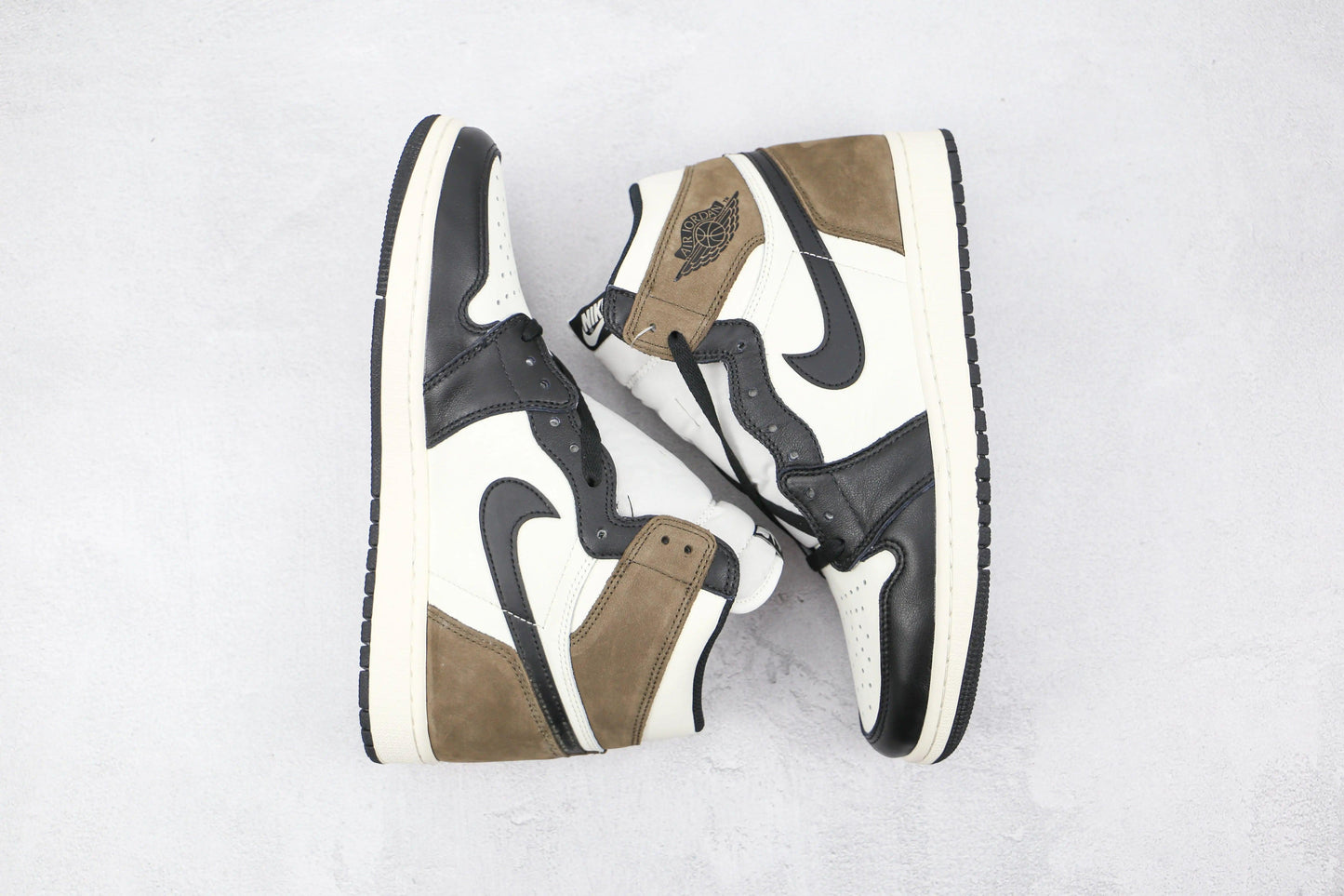 Custom Jordan 1 Retro High Dark Mocha High Q