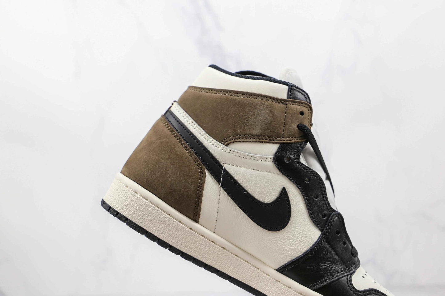 Custom Jordan 1 Retro High Dark Mocha High Q