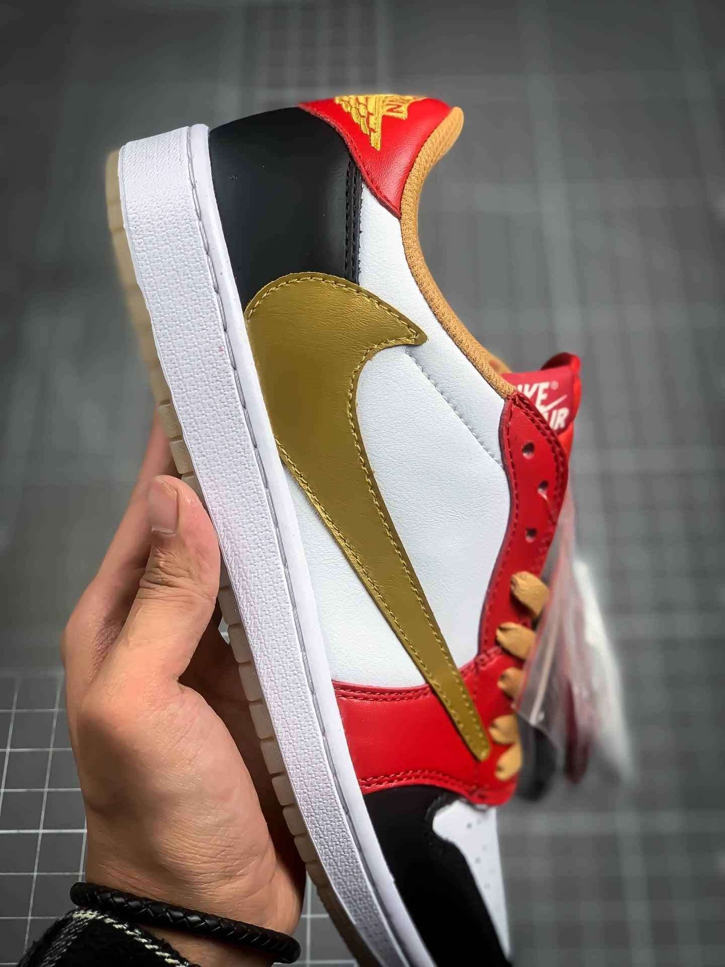 Custom Travis Scott x Air Jordan 1 Reverse Mocha