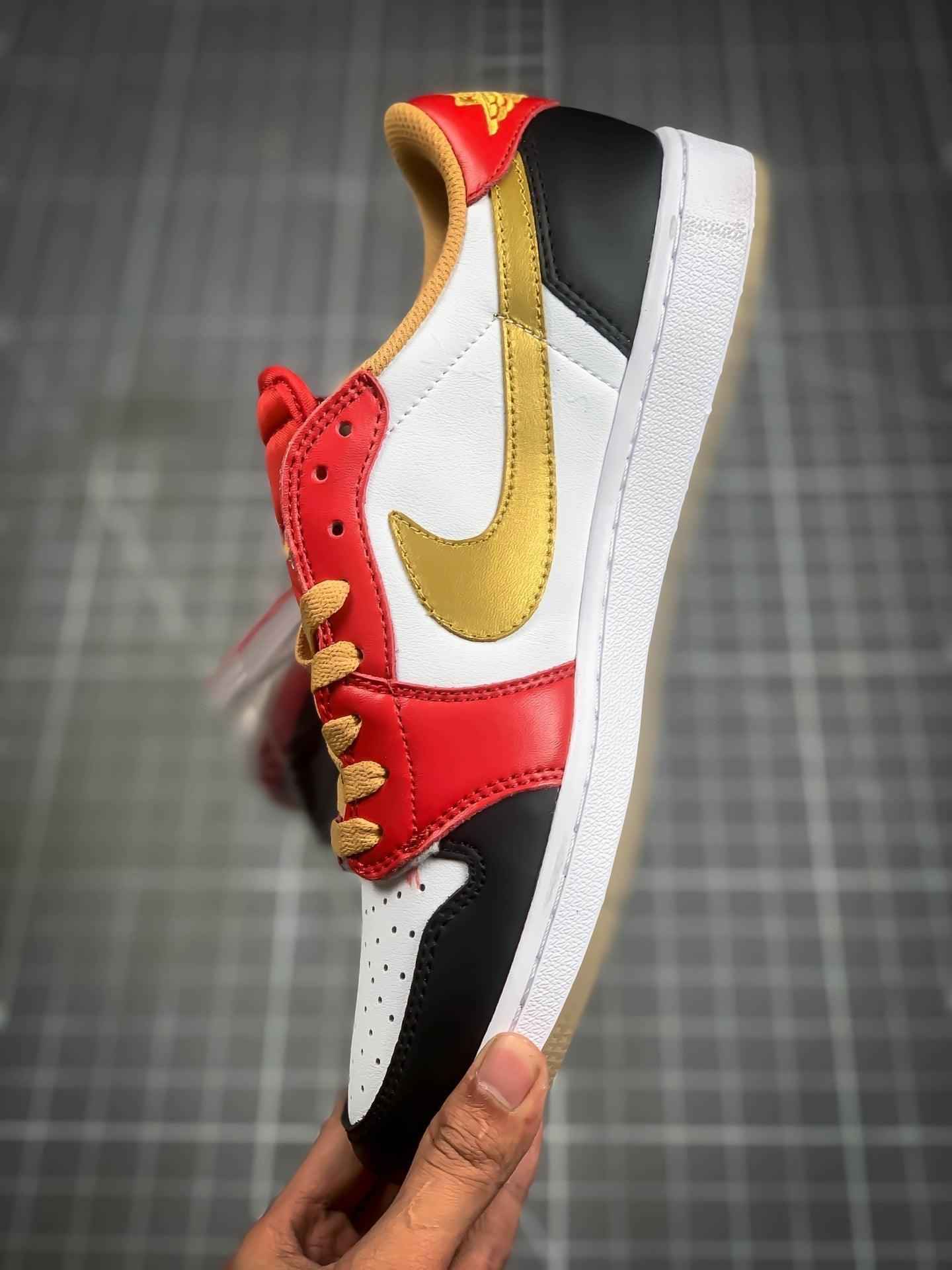 Custom Travis Scott x Air Jordan 1 Reverse Mocha