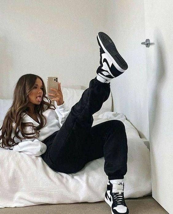Custom Air Jordan 1 Black Retro High Q Sneakerhypes