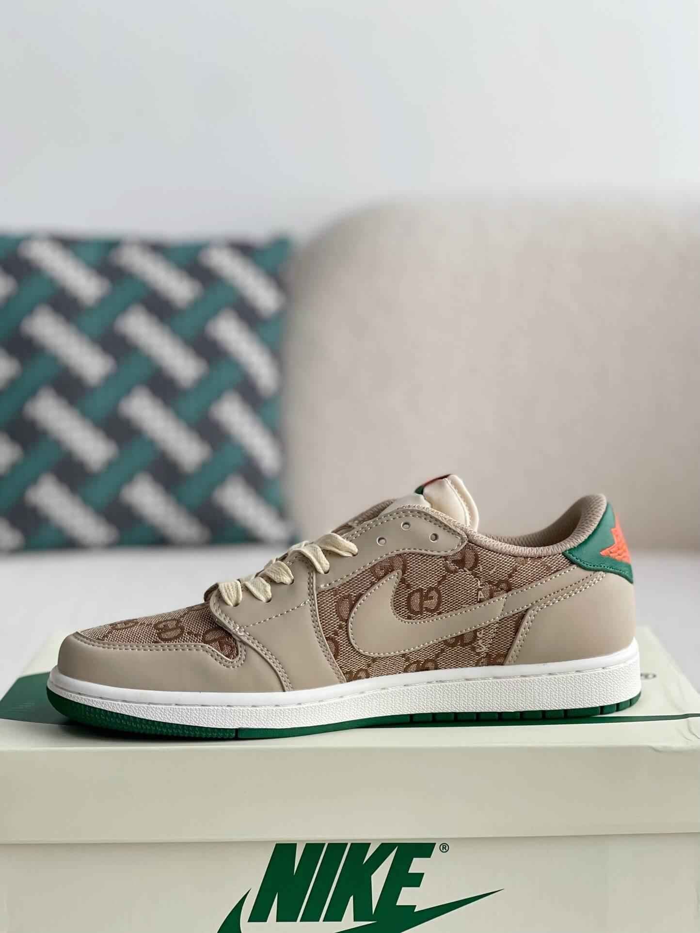 GG x AJ1 x Travis Scott Brown Sneakers
