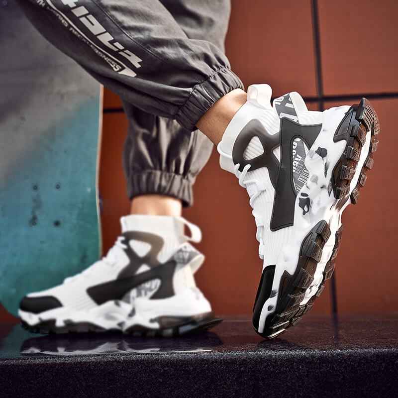 GADOT Fusion DNX Sneakers