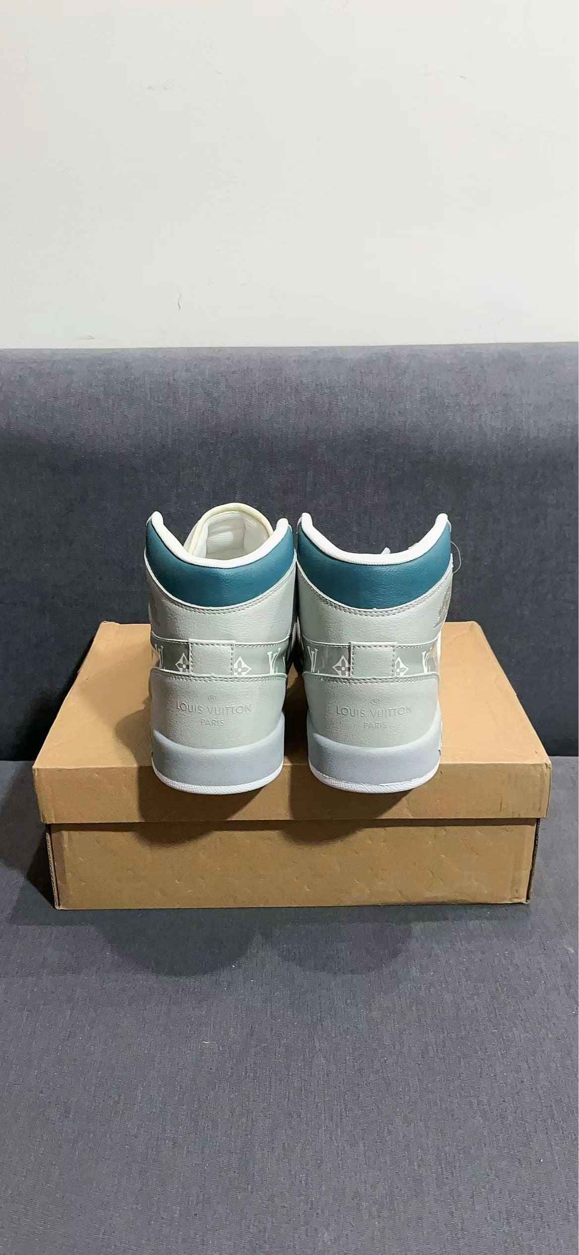 Custom Air Jordan 1 x LV Monogram