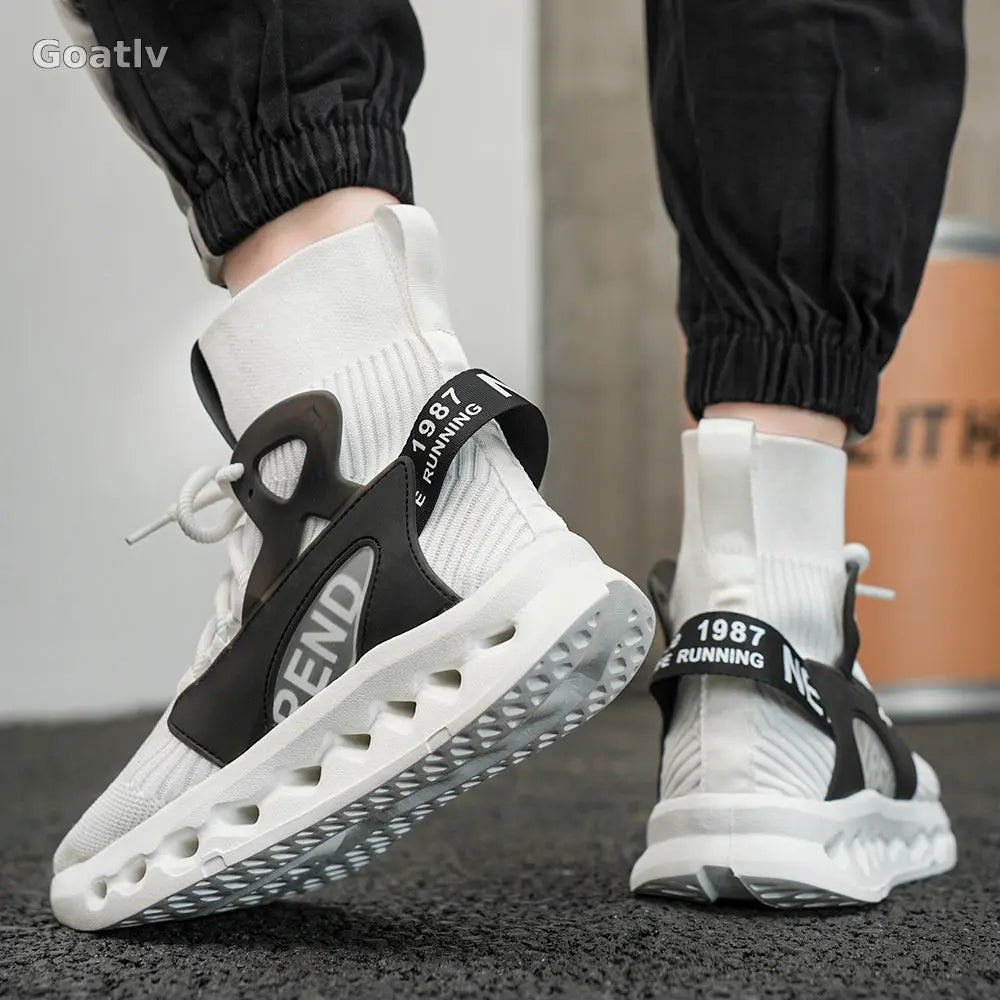 Peak Vibe T4 Sneakers