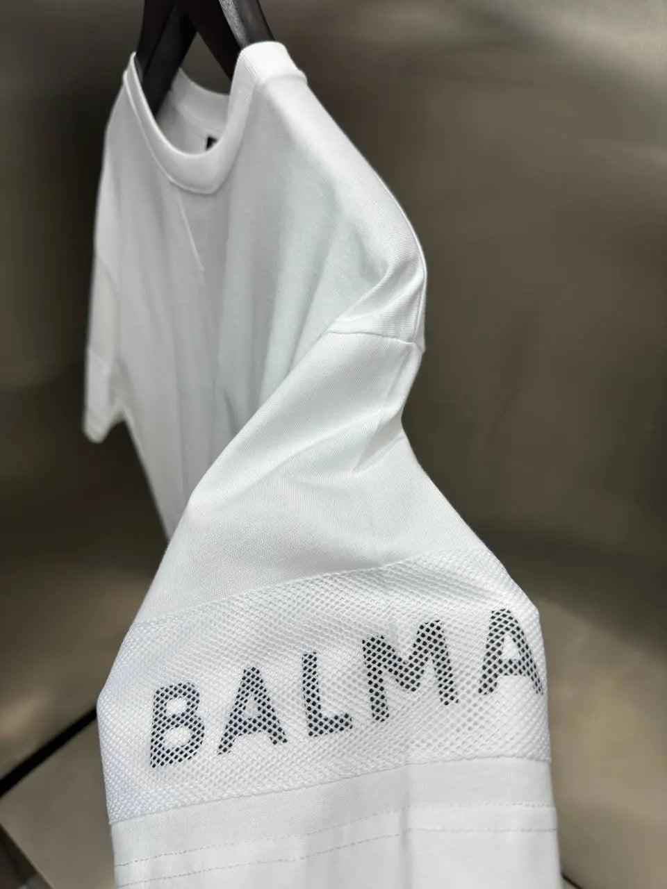 Sneakerhill - Balmain T-Shirt 003