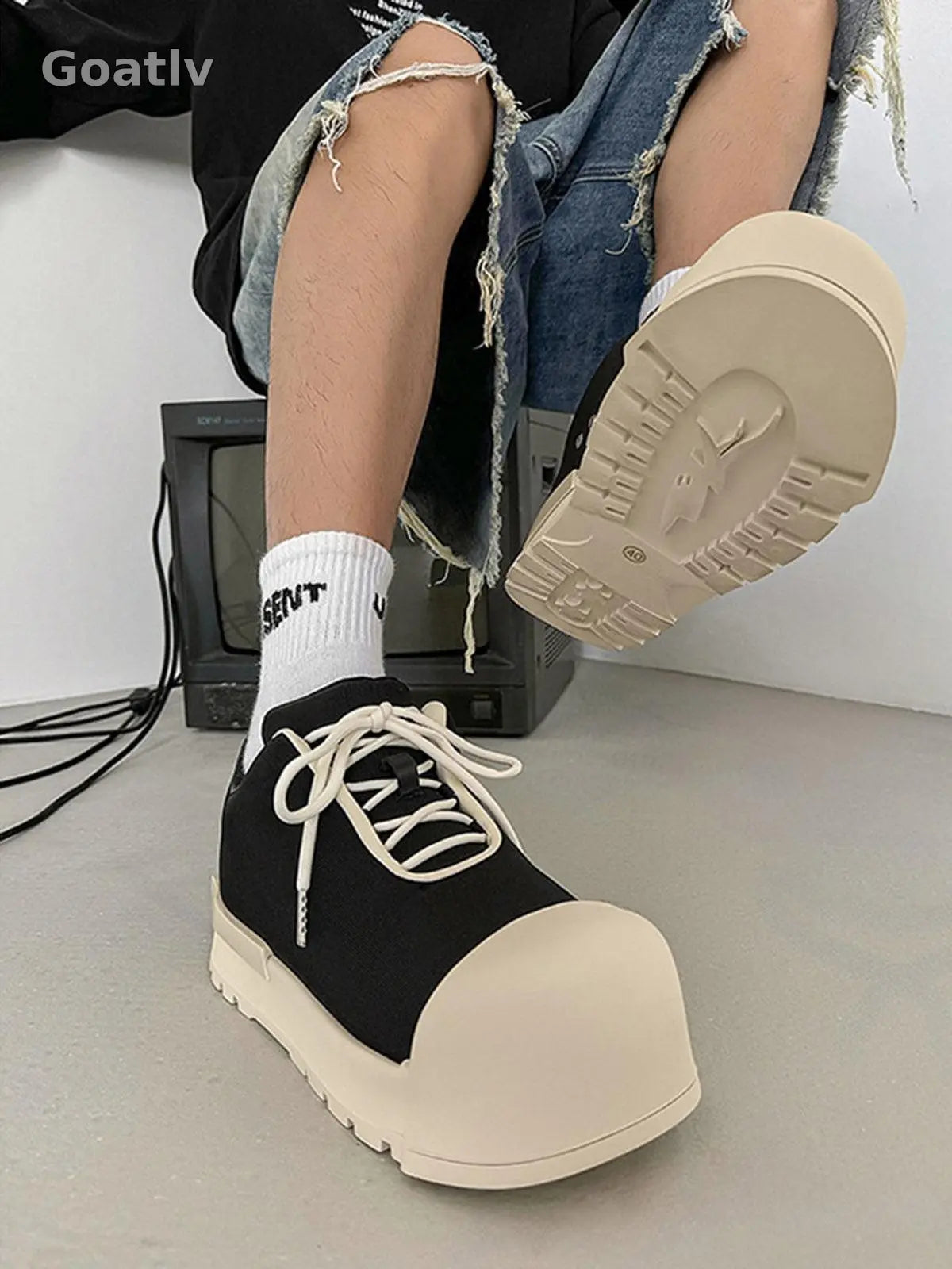 Sneakerhill Low Top Canvas Platform Sneakers - 1984