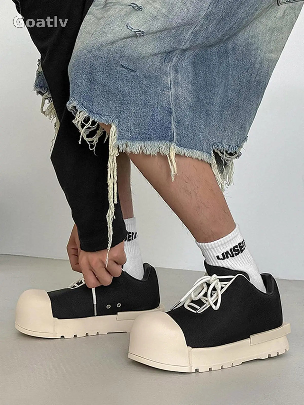 Sneakerhill Low Top Canvas Platform Sneakers - 1984