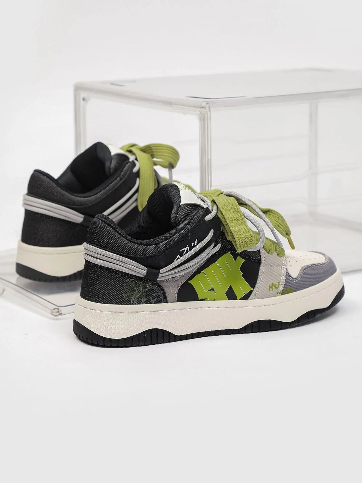 Sneakerhill Vintage Contrasting Color Sneakers - 1984