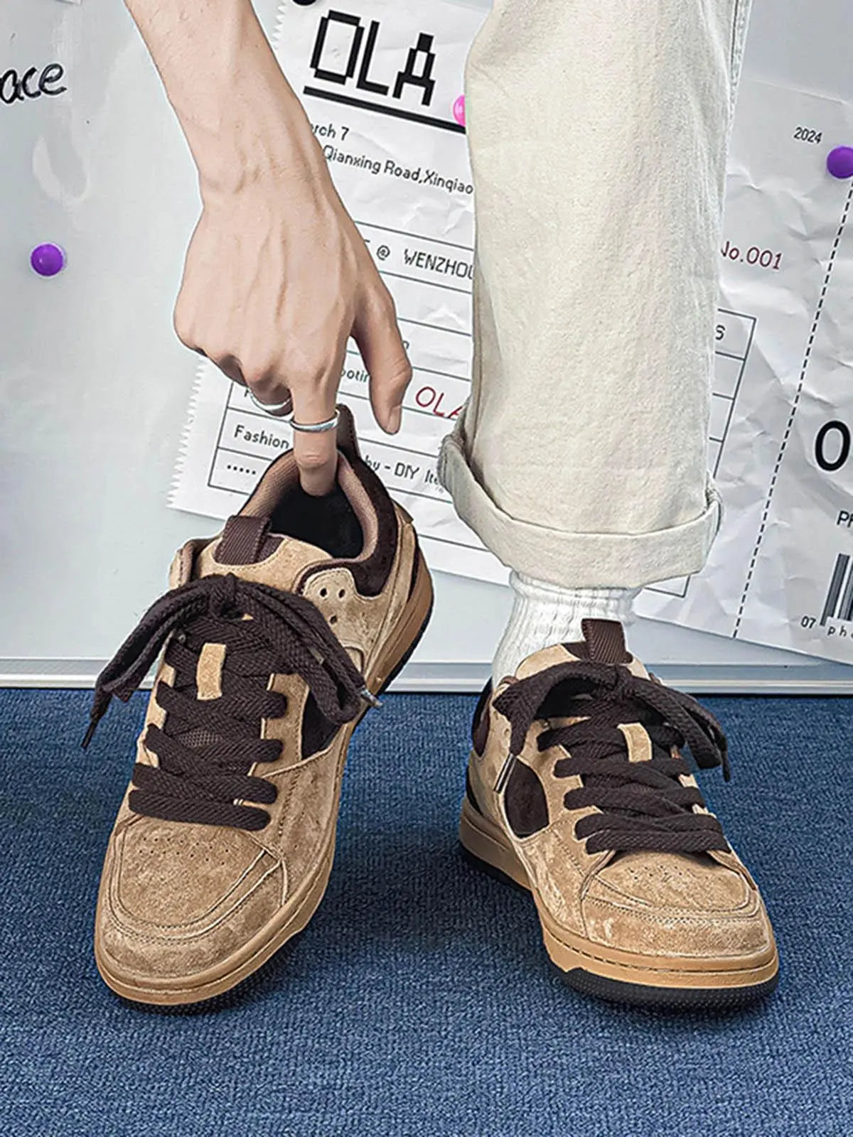 Sneakerhill Vintage Skateboard Suede Sneakers - 1984