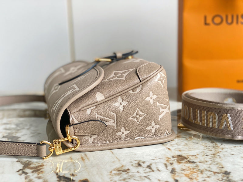 BFWD - LOV Bags - 919 Bags Fashion Waves