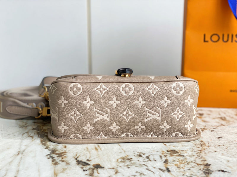 BFWD - LOV Bags - 919 Bags Fashion Waves