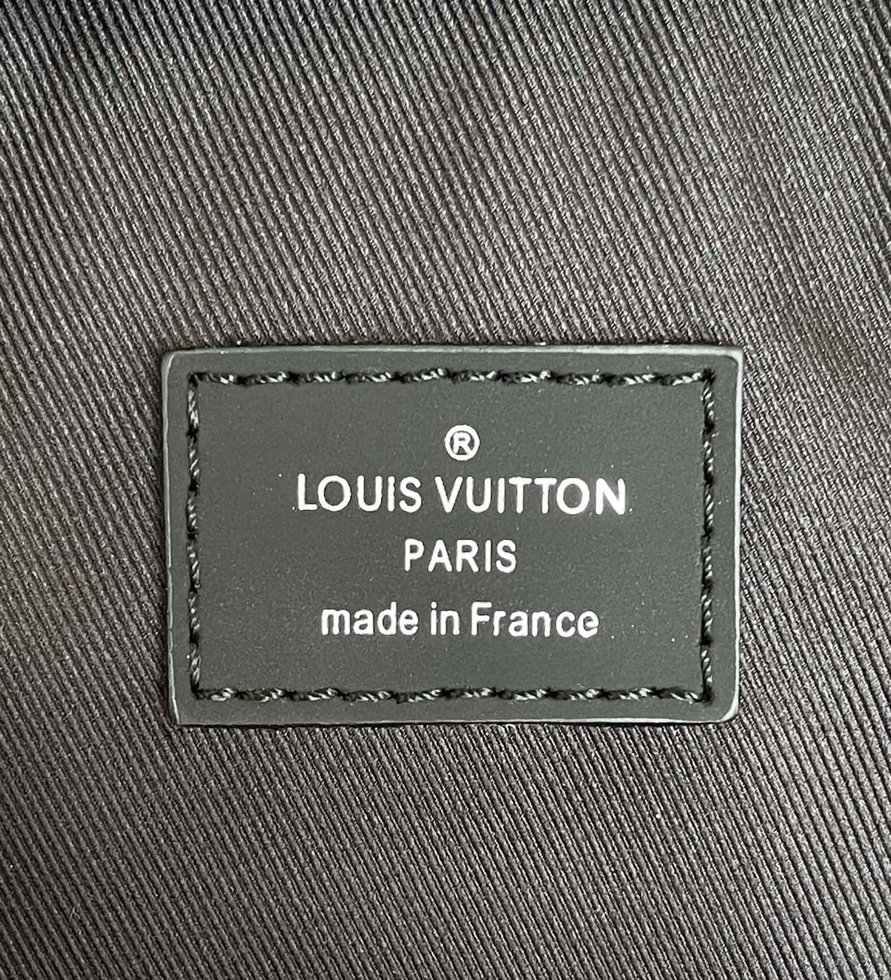 LV Eclipse Monogram Tote Explorer M40567 LUXURYSTEPSCO