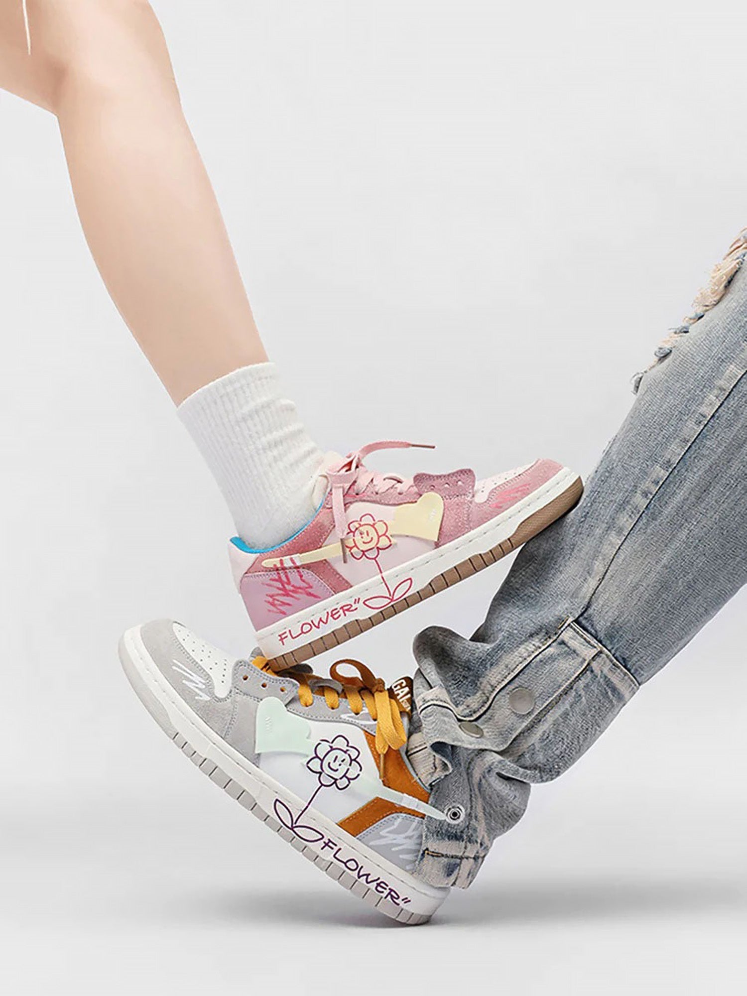 1984 Sunflower Couple Sports Skate Shoe - 1593 SP221021CSJP