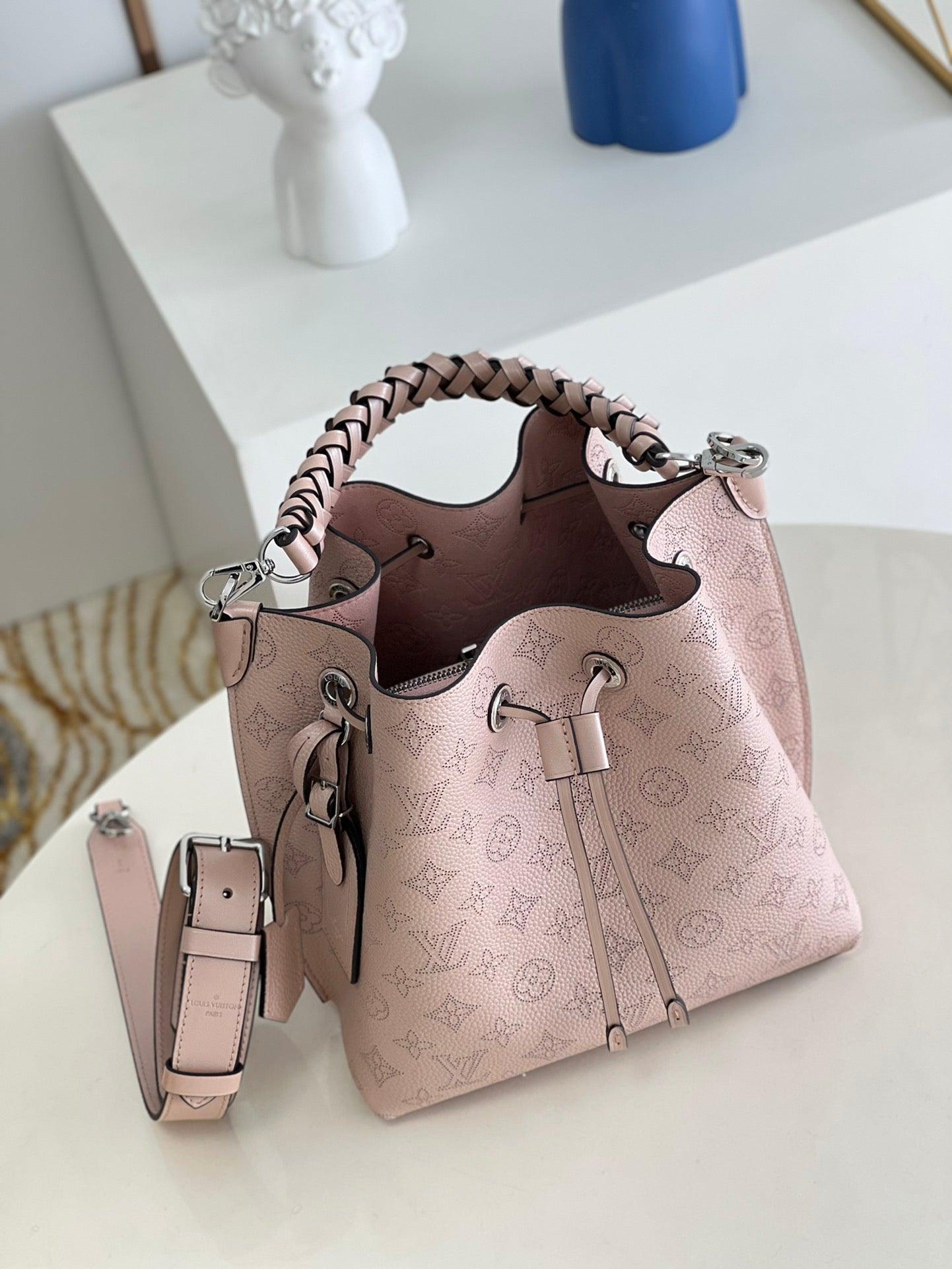 LV Muria Monogram M587889 luxurysteps