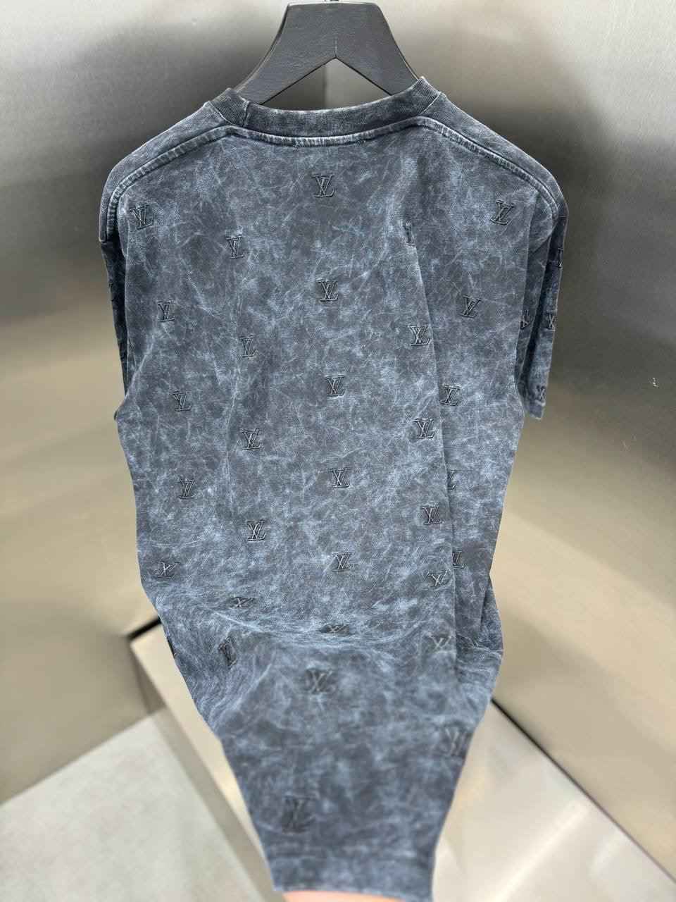 Sneakerhill® - Louis Vuitton T-Shirt 004