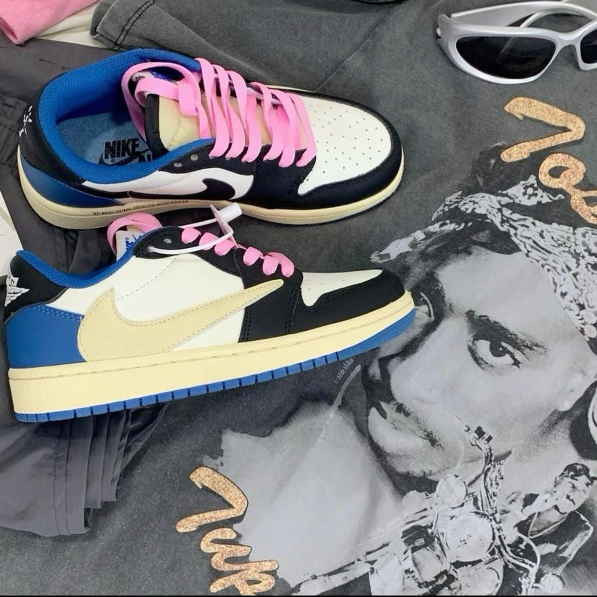 Custom Fragment x Travis Scott x Air Jordan 1 Low DM7866 140