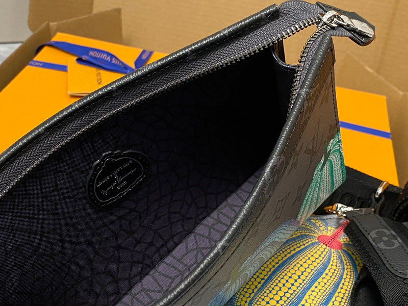 BFWD - LOV Bags - 1110 Bags Fashion Waves
