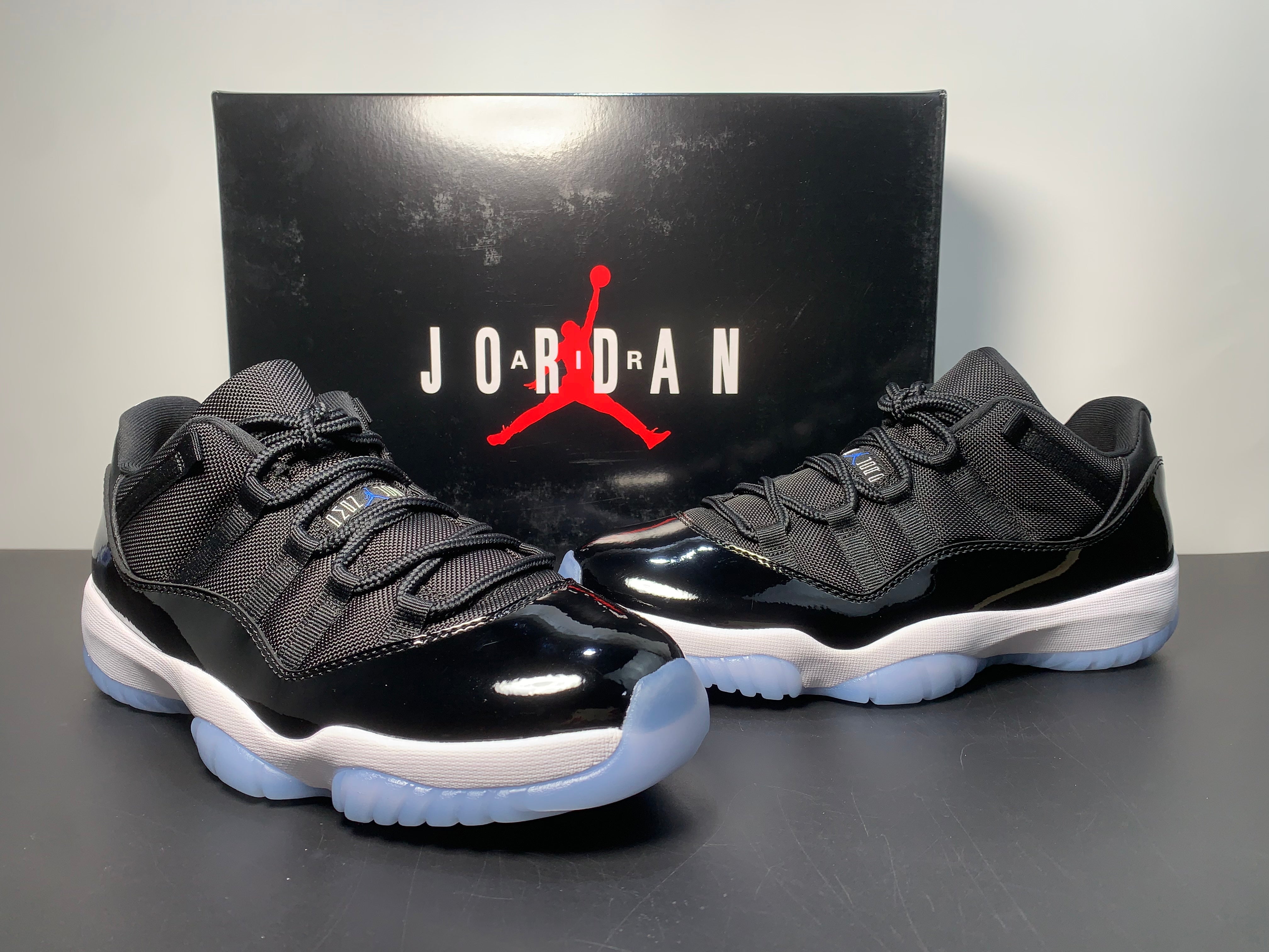 Air Jordan 11 Retro Low “Space Jam” FV5104-004