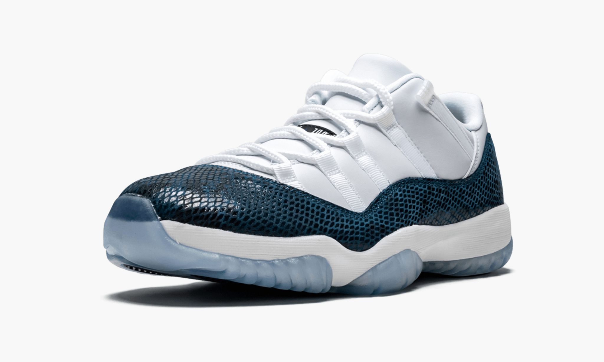 Air Jordan 11 Retro Low LE "Blue Snakeskin"