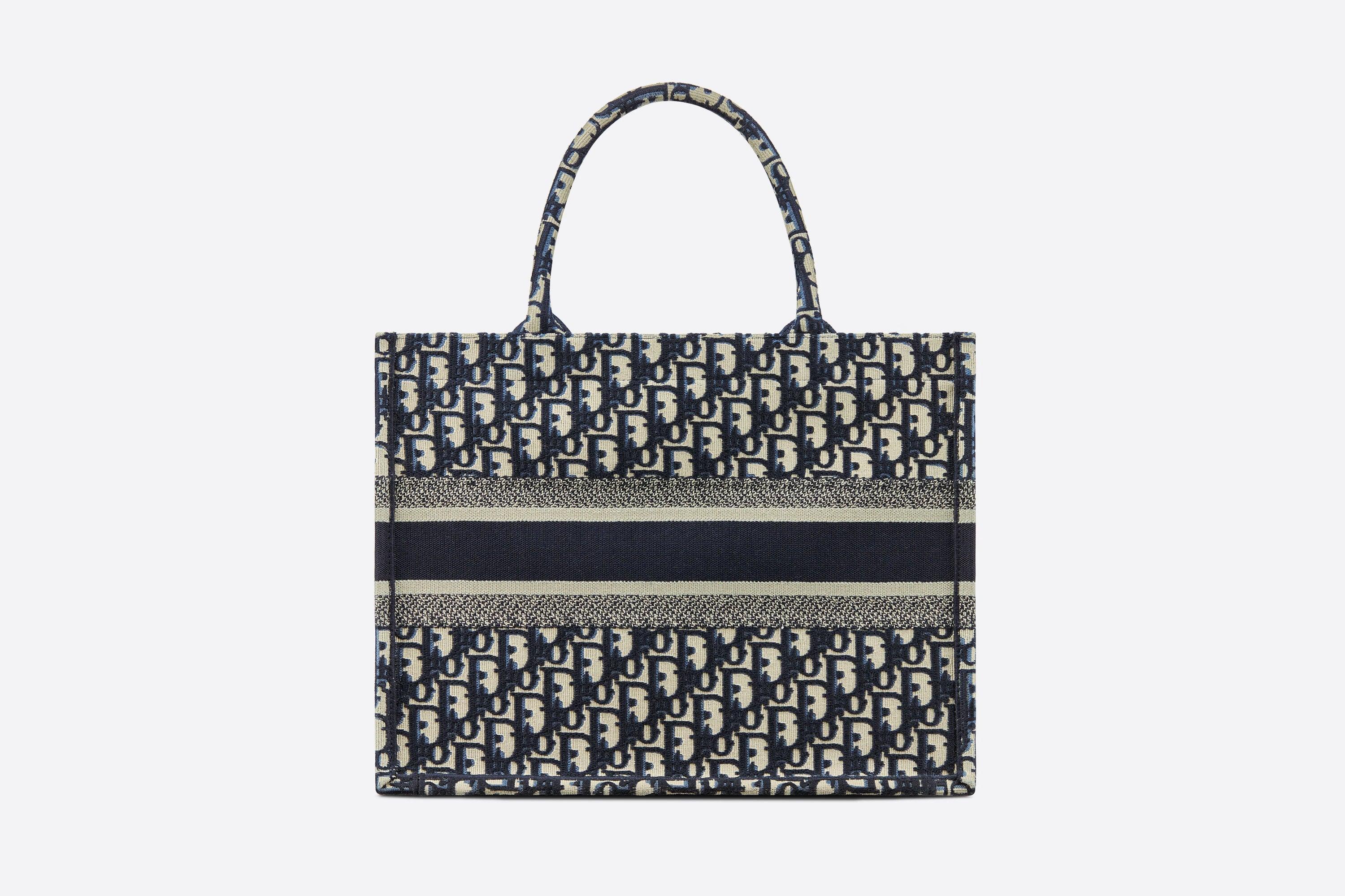 MEDIUM CHR. DI. BOOK TOTE luxurysteps