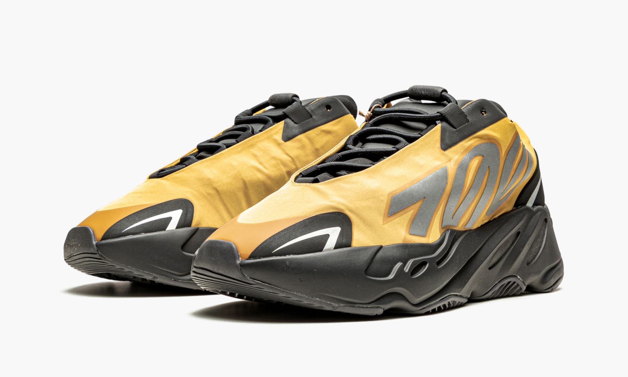 Yeezy 700 MNVN "Honey Flux"