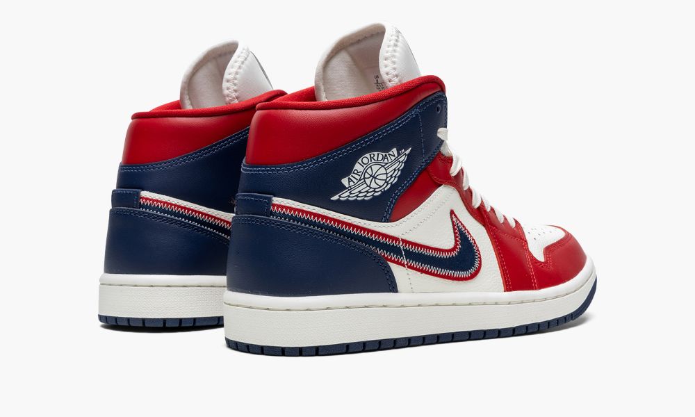 Wmns Air Jordan 1 Mid SE "USA"