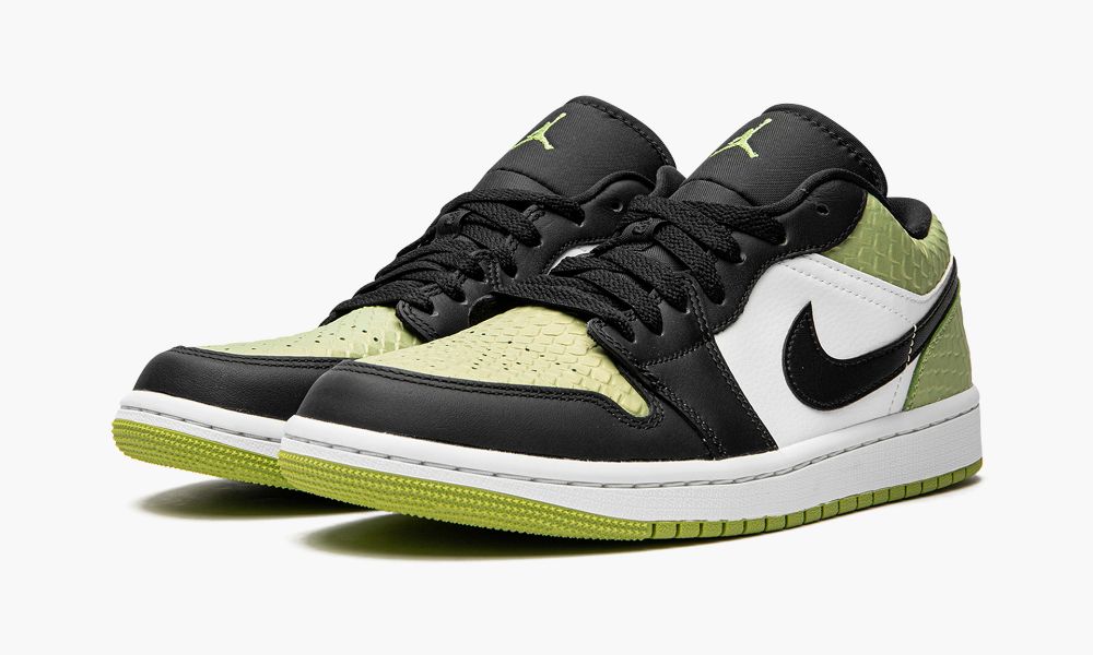 WMNS Air Jordan 1 Low SE "Vivid Green Snakeskin"