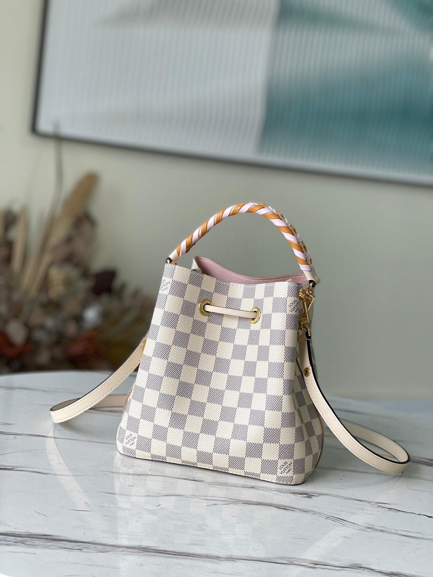 SO - New Fashion Women's Bags LUV A022 sneakeronline