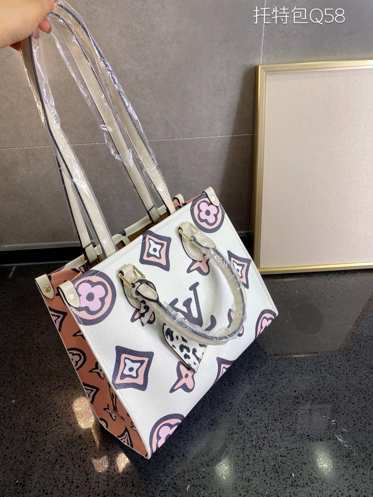 LV ONTHEGO MONOGRAM 069 LUXURYSTEPSCO