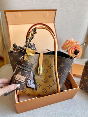 LV VOGUE NEW FAMOUS 40433 LUXURYSTEPSCO