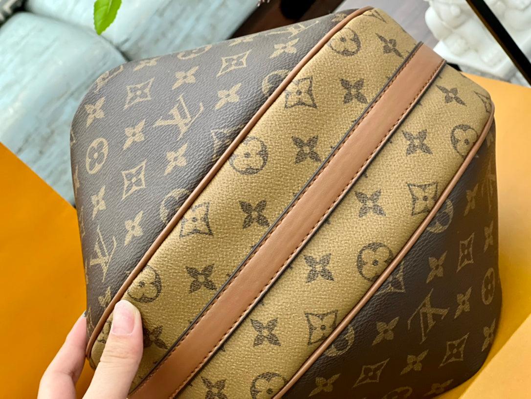 LV MONOGRAM 09371 LUXURYSTEPSCO