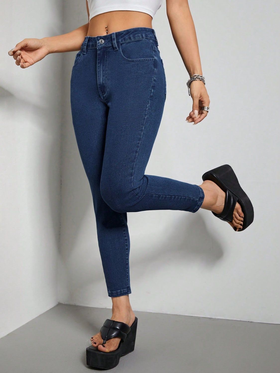 Skinny Jeans with Pockets Trendsi