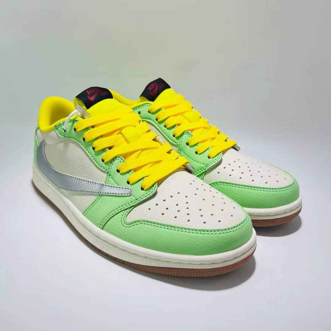 Designer Air Jordan 1 × Travis Scott DN6901 092