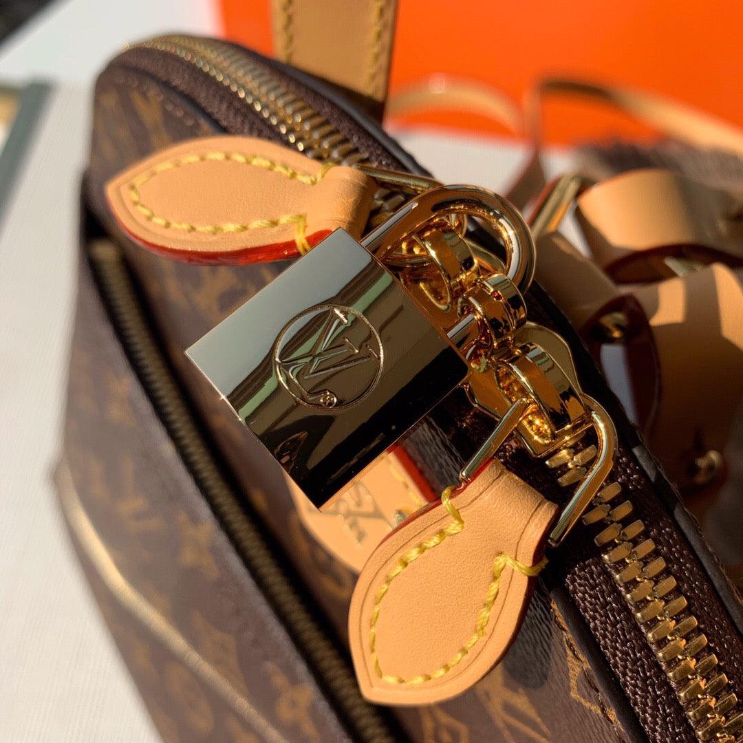 LV Moon Nicolas Ghesquière Monogram M44944 sneakeronline