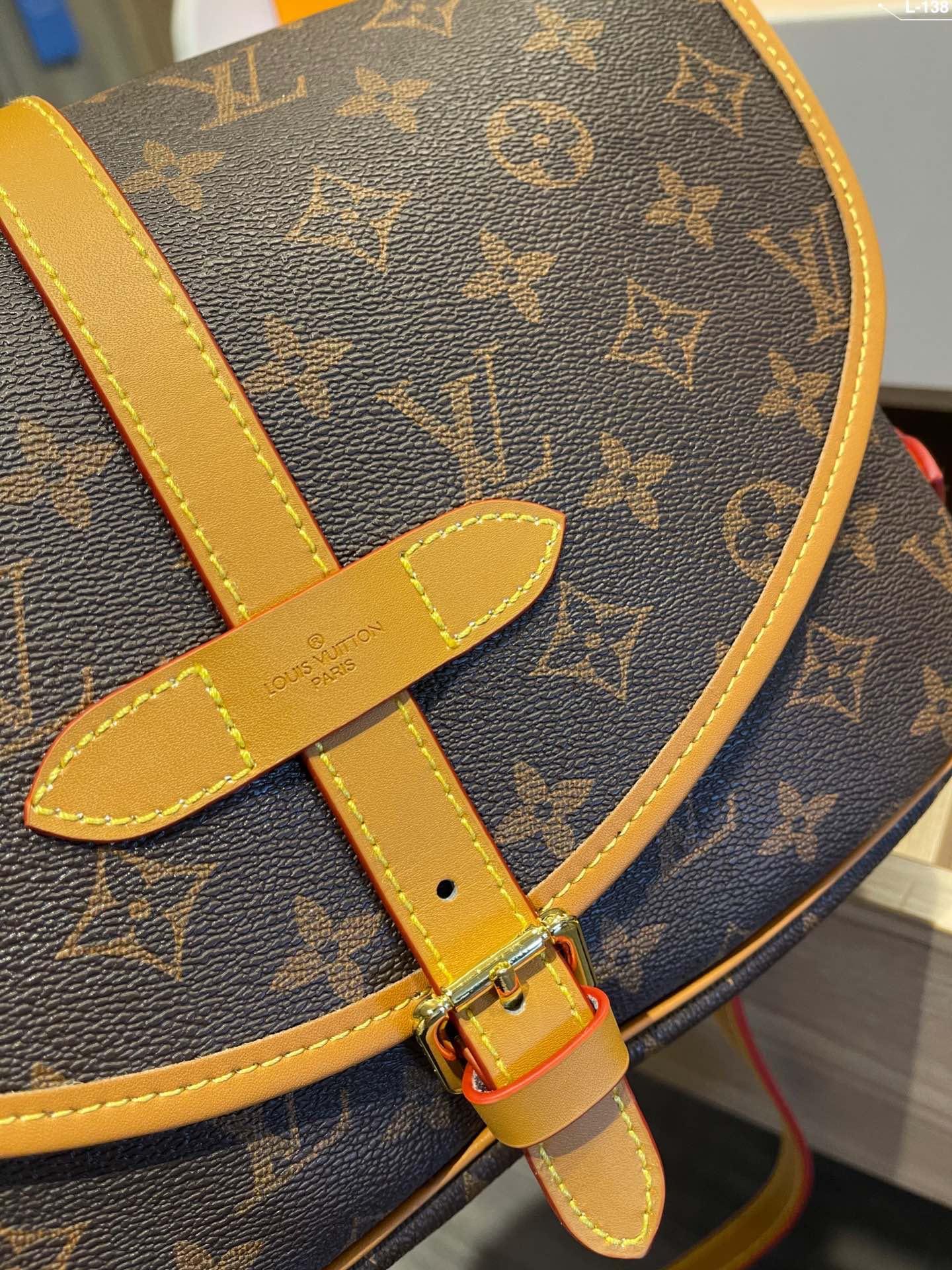 Sneakerhill - Luxury Edition Bags LUV 514