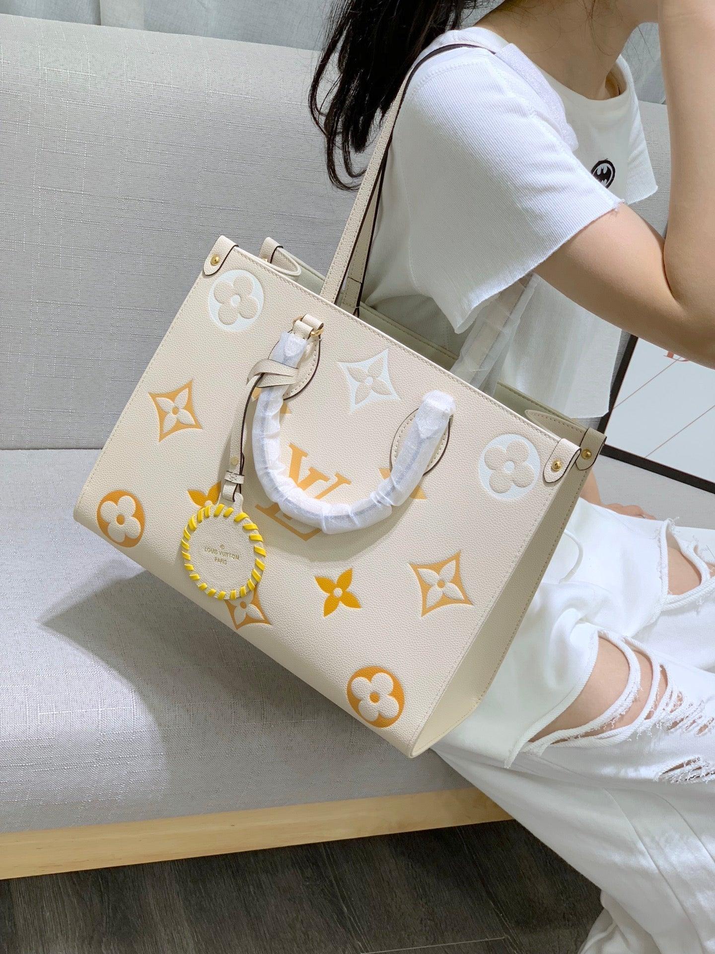 SO - New Fashion Women's Bags LUV By the Pool Monogram A068 sneakeronline