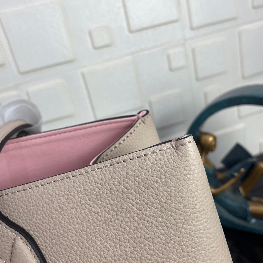 LV Lockme M57345 luxurysteps