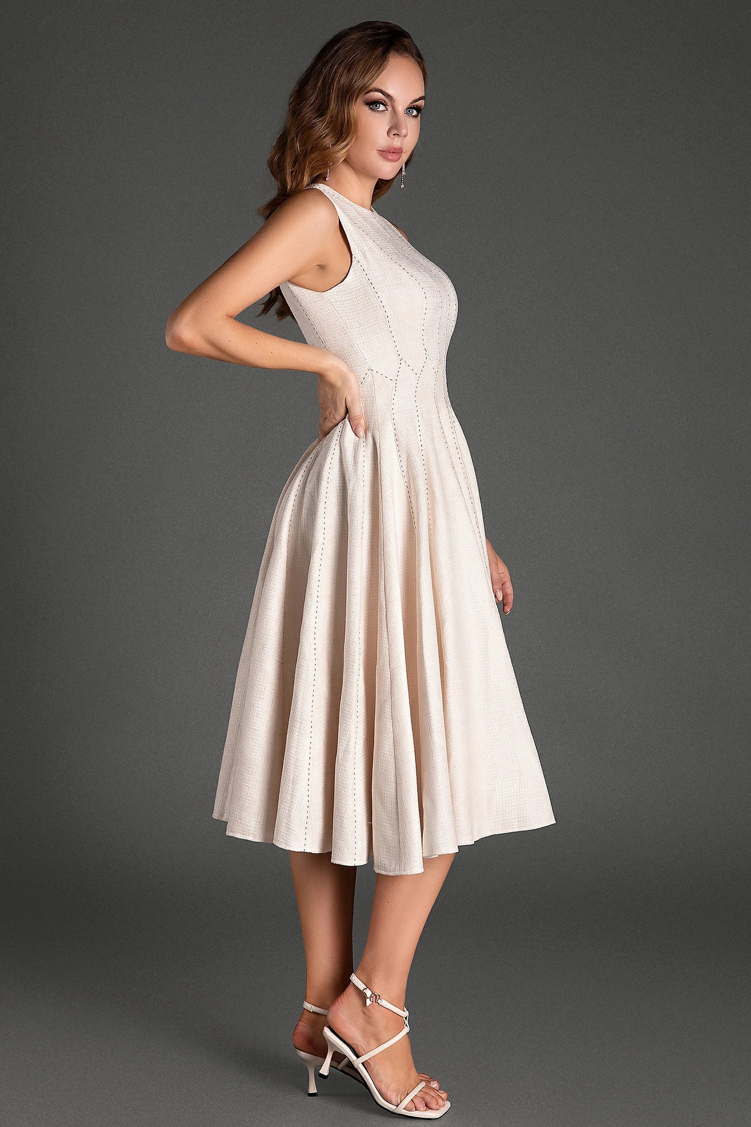 Zervotis Sleeveless Puffy Midi Dress