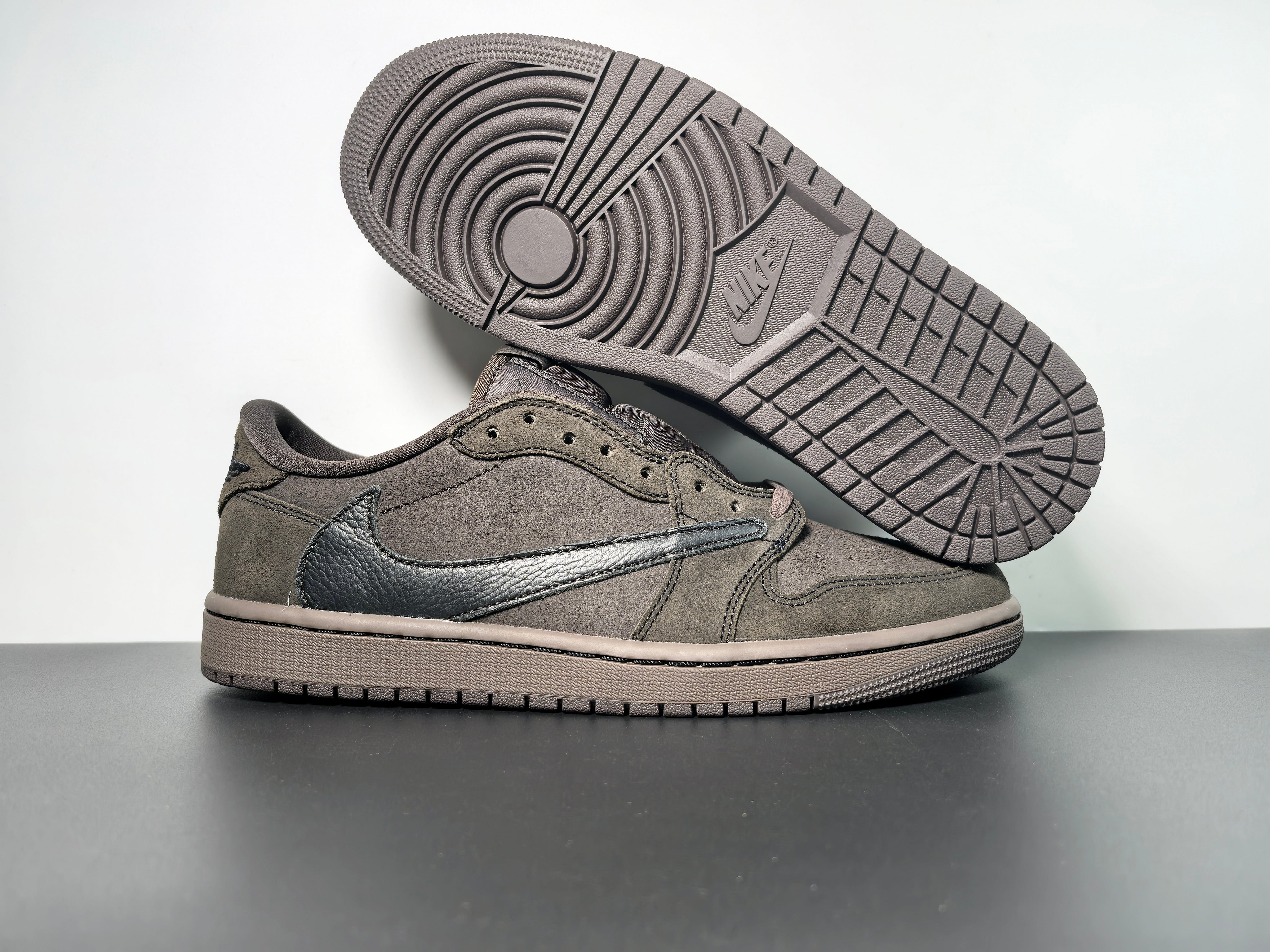 Custom Travis Scott x Air Jordan 1 Low OG “ DM7866-202 Sneakerhill