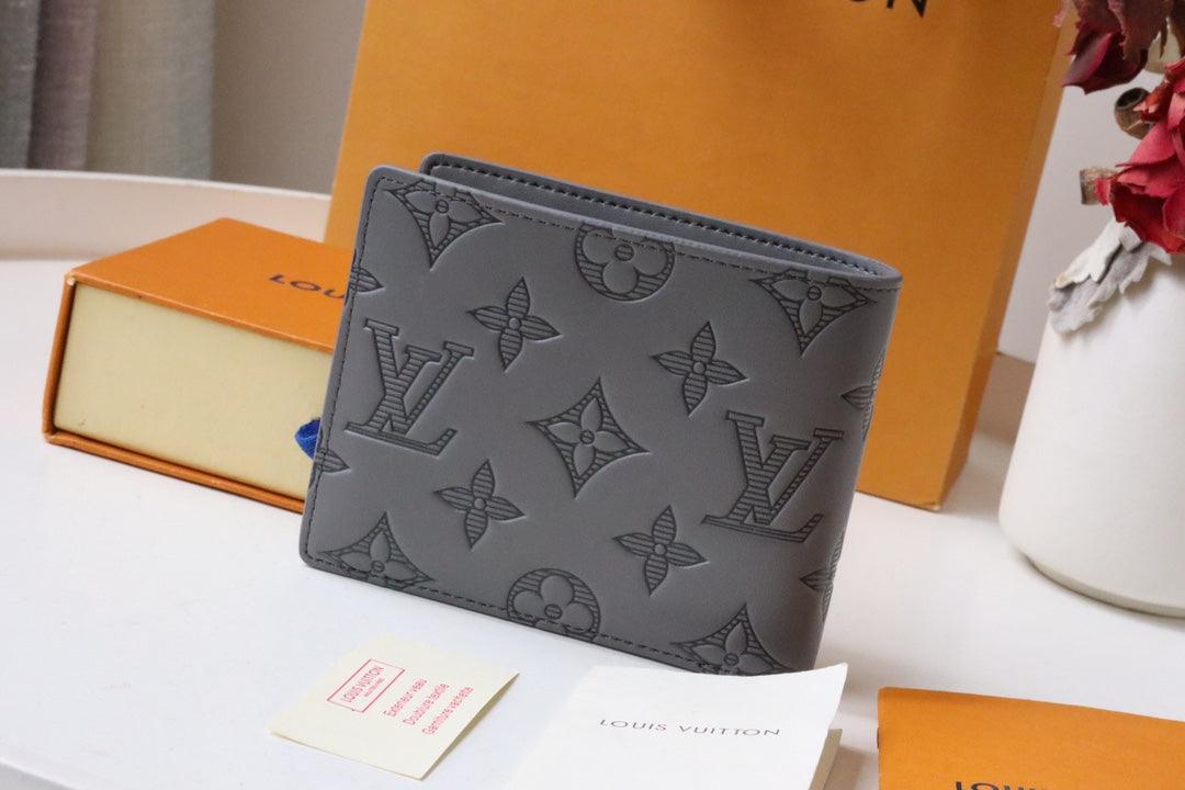 LV Wallet M81383 luxurysteps