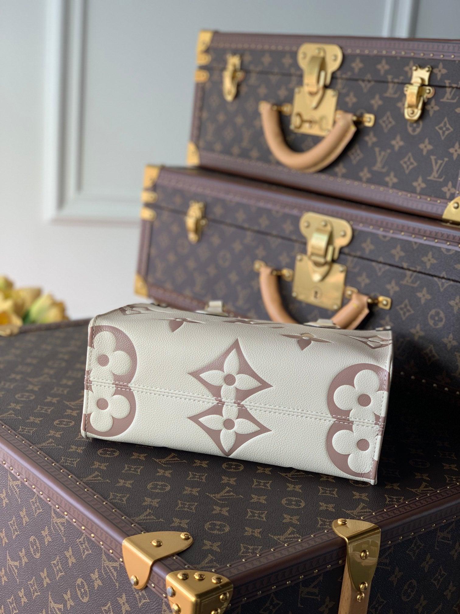 LV Onthego Monogram M45654 luxurysteps